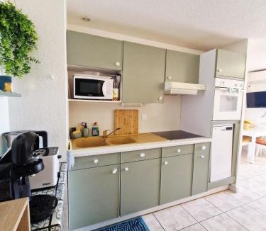 Sainte-Marie-Plage Apartment | Bright apartment in Sainte-Marie sea view