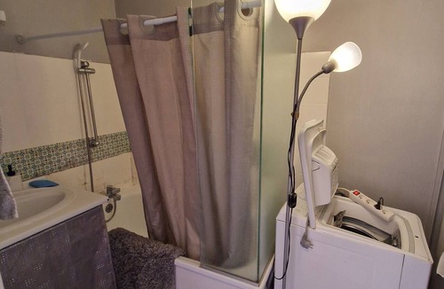 Poissy Apartment | Bright apartment