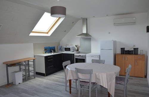 Saint-Evarzec Apartment | Bright apartment in the countryside, 10 minutes from the beaches
