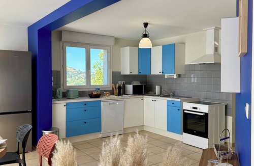 Espaly-Saint-Marcel Apartment | Bright gîte Private covered jacuzzi Terrace Le Puy-en-Velay