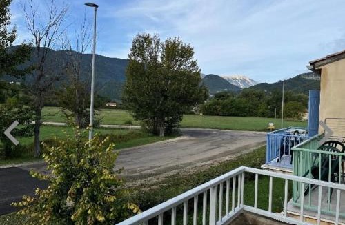 Montbrun-les-Bains Apartment | Bright studio with balcony