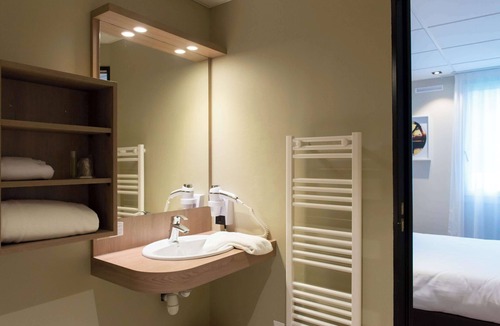 Le Relecq-Kerhuon Hotel | Brit Hotel Brest Le Relecq Kerhuon