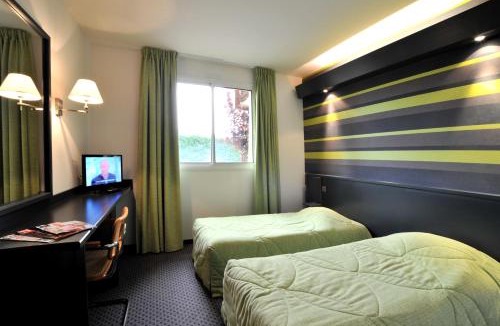 Villefranche-de-Rouergue Hotel | Brit Hotel Confort Villefranche-de-Rouergue