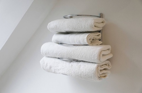 Auray Hotel | Brit Hotel Le Branhoc