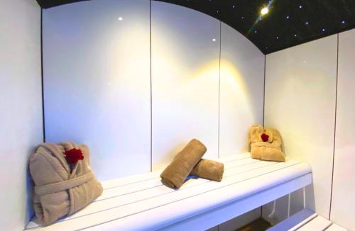 Lecousse Hotel | Brit Hotel Piscine & Spa - Fougères