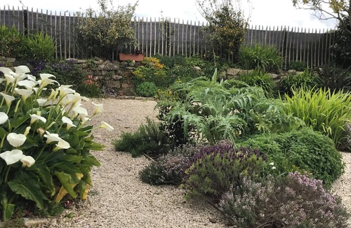 Saint-Pol-de-Leon House | Brittany country house near the sea and beaches