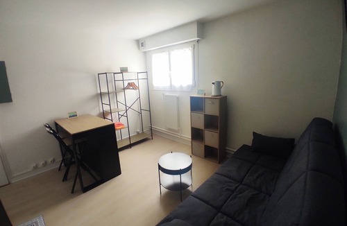 Cote Ouest Ormeaux Apartment | Budget vacations in Le Havre