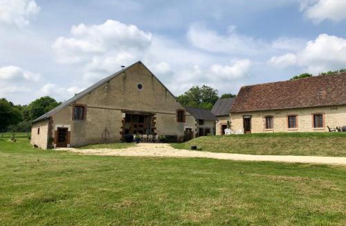 La Chapelotte Other | bulle sur pilotis Élevage Girbal