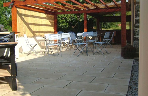 Nehou House | Bumpkin Cottage La Mare, Child-Friendly, Heated Pool & Great Facilities