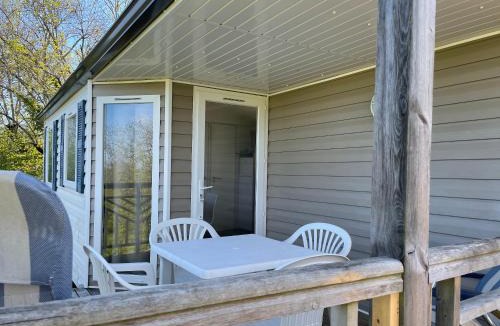 Banes House | Bungalow confortable à Argences-en-Aubrac avec piscine