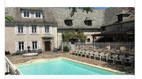 Banes House | Bungalow Confortable en Campagne à Argences-en-Aubrac avec Piscine