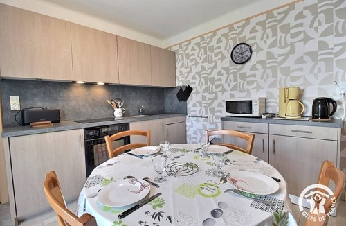 Plerin House | Butterflies - PLERIN