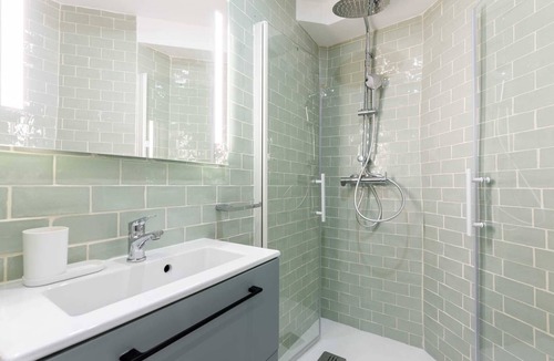 Amerique Apartment | Buttes Chaumont 3 - One Bedroom Apartment, Sleeps 4