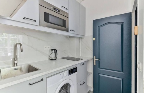 La Villette Apartment | Buttes-Chaumont canal st martin&trains stations!