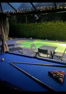 Courtenay Villa | BY NEPTUNE - La Maison Courtenay Piscine Privée, Événement autorisé