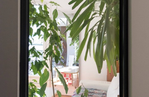 Quartier du Mail Apartment | By the Palais Royal, by Veeve