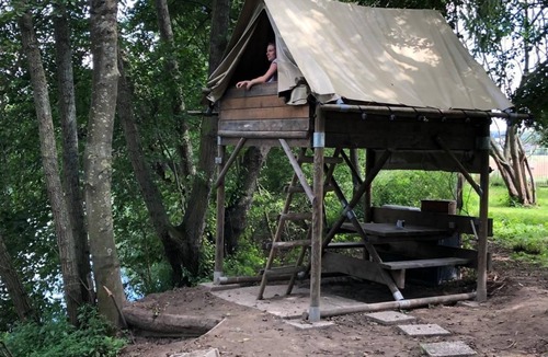 Saint-Jean-les-Deux-Jumeaux Cabin | Cabin & Canoe on the banks of the Marne