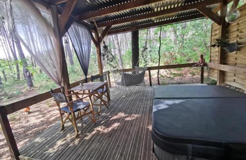 Taller House | Cabane Spa 40