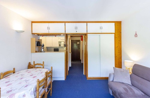 Eaux-Bonnes Apartment | Cabin studio in Gourette center, direct access to slopes