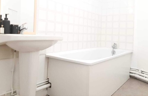 Limay Apartment | Calm,cool, peaceful and natural centric appartment in a small and amazing LIMAY