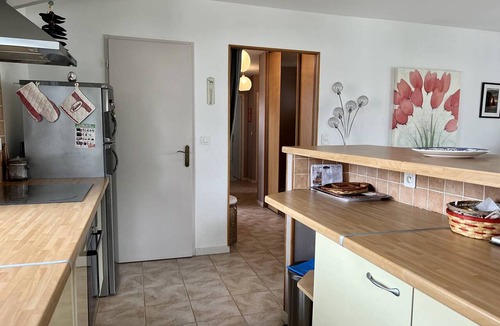Cambo-les-Bains Apartment | Cambo-les-Bains Calm T2 2 Sleeps with Parking