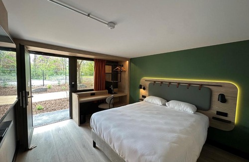 Riom Hotel | Campanile NATURE - Clermont-Ferrand Nord Riom