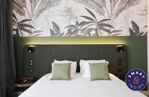 Porte Des Alpes - Mi Plaine - Manissieux Hotel | Campanile Smart Lyon Est - Eurexpo Bron Aviation