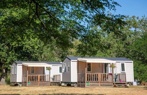 Bannay House | Camping 3 étoiles - ef00gh