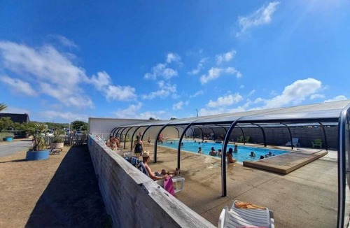 Kerroch House | Camping 3 étoiles - Piscine - eehgii