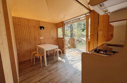 Arques House | Camping 4 étoiles - Piscine - ccbgba0