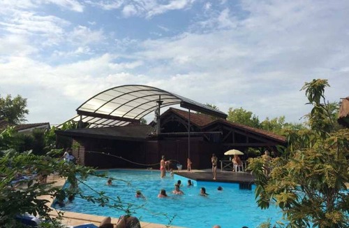 Mezos House | Camping 5 étoiles - Piscine - eechfb