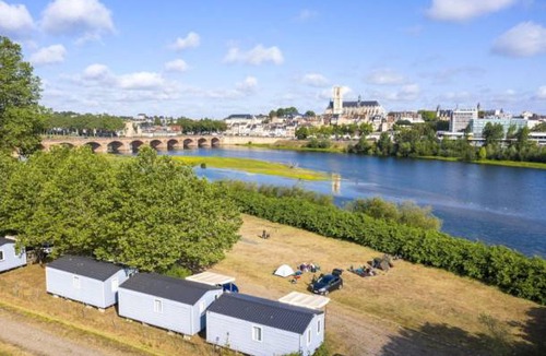 Nevers RV Rental | Camping de Nevers - Mobil-home Super Mercure Access - 27 m²