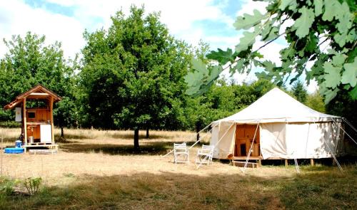 Vernusse Apartment | Camping et Gîtes Brenazet
