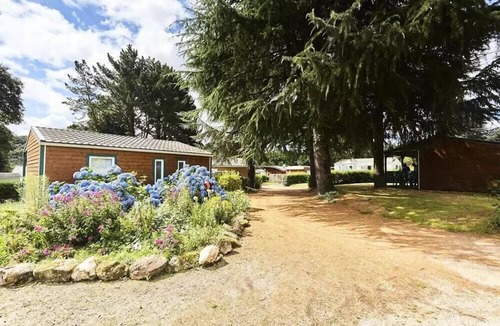 Saint-Nicolas des Eaux Ski Chalet | Camping Le Clos du Blavet * - Chalet Fabre 6 persons