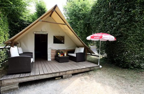 Marcillac-Saint-Quentin House | Camping Le Pont de Mazerat **** - La Cabane Toilée: Camping in half tent, half cabin accommodation! 5 people