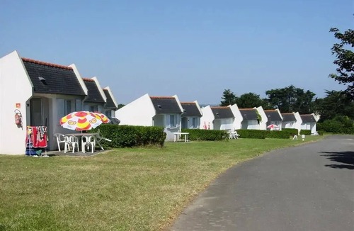 Plestin-les-Greves Ski Chalet | Camping Le Village De L'Armorique * - Chalet - 3 bedrooms 7 people