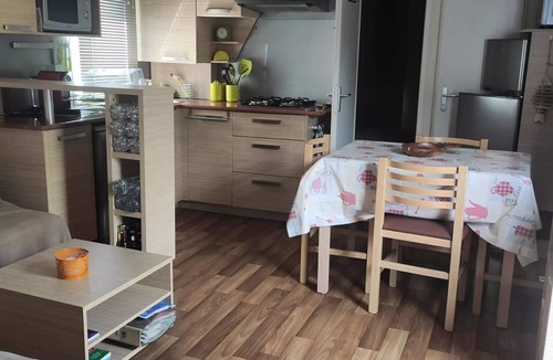 Saint-Paul-en-Born House | Camping maeva Escapades La Clairière **** - Mobile Home Comfort+ 3 Rooms 4 People + TV