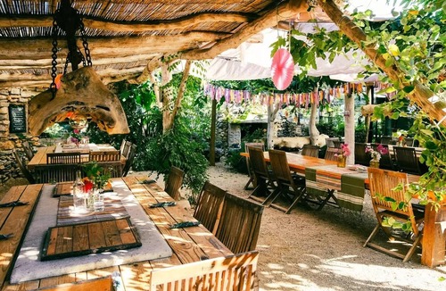 Saint-Antonin Noble Val Villa | Campsite Les 3 Cantons* - Private domain La Tannerie - swimming pool for 11 people