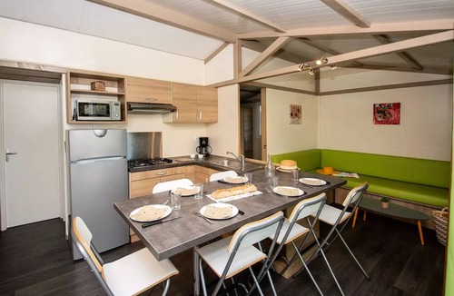 La Salle-en-Beaumont Ski Chalet | Campsite Le Champ Long * - Comfortable 3 bedroom cottage for 6 people
