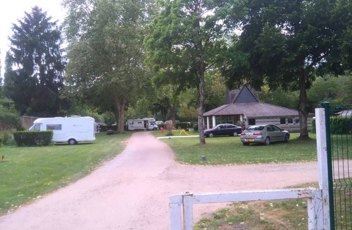Argenton-sur-Creuse House | Campsite Les Chambons * - Mobil-Home Classic (2 bedrooms) 5 people