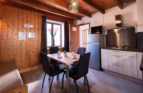 Chastanier Villa | Campsite Les sous bois du Lac * - F1D - Semi-detached terrace cottage for 4 people