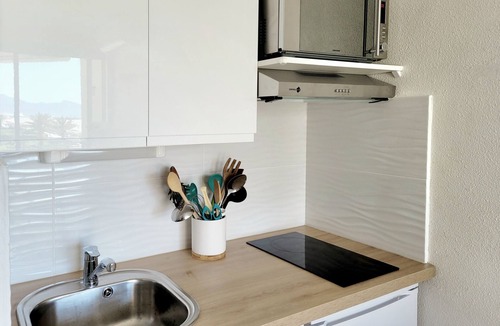 Canet-en-Roussillon Apartment | Canet-en-Roussillon Modern Apartment T2 - Parking - Air Conditioning - 4 pers