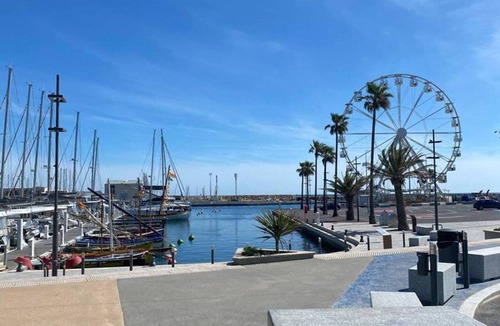 La Jetee Apartment | Canet Plage: Cozy studio with terrace and wifi, perfect for 2