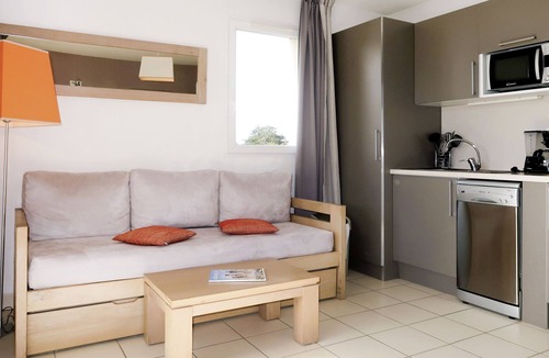 Sables-d'Or-les-Pins Apartment | Cap Green 24 by Interhome