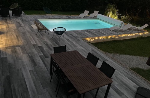 Carentan House | Carentan - Spacieuse Maison Avec Piscine Chauffée de 10 Personnes