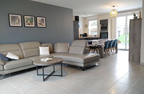 Pluduno House | Castel Breizh : bungalow 3* for 2/6 P in a quiet area 8 km from the beach.WIFI