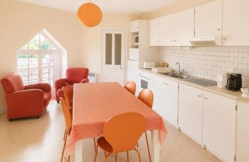 Saint-Honore-les-Bains Apartment | Castel des Cèdres