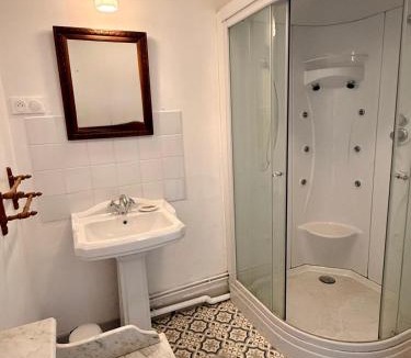 Varenne-Saint-Germain House | Castle Of Saint Germain Des Rives