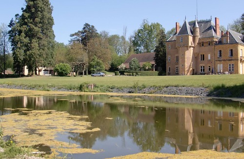 Varenne-Saint-Germain Other | Castle -private swimming pool - possibility 32 persons (dependances up to 12