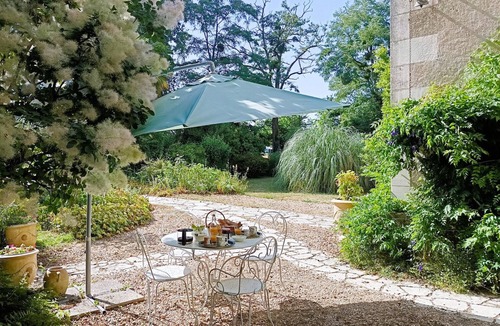 Vicq-sur-Nahon House | castle XIV century, tower XIX century separated, renovated, swimming pool, park
